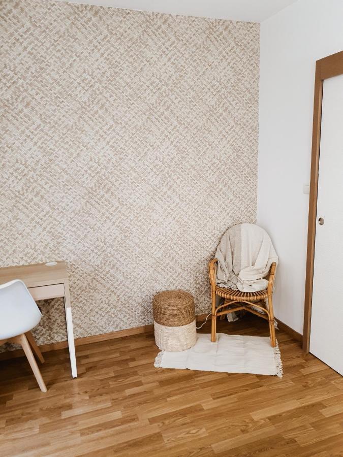 Appartement Cosy Entier, Parking Gratuit Dans La Rue Dijon Bagian luar foto